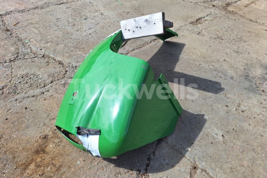 7 & 8 Series Fenders with Extensions (R558776 & R558764)