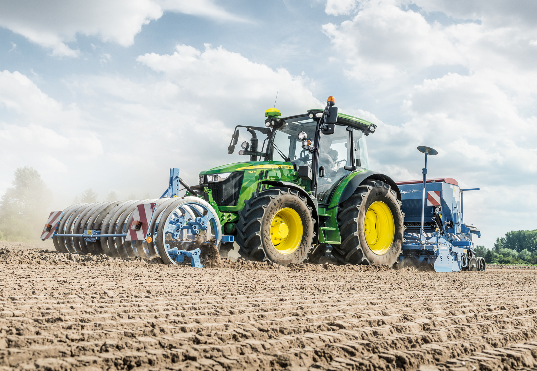 John Deere updates 5R Series tractors for 2019